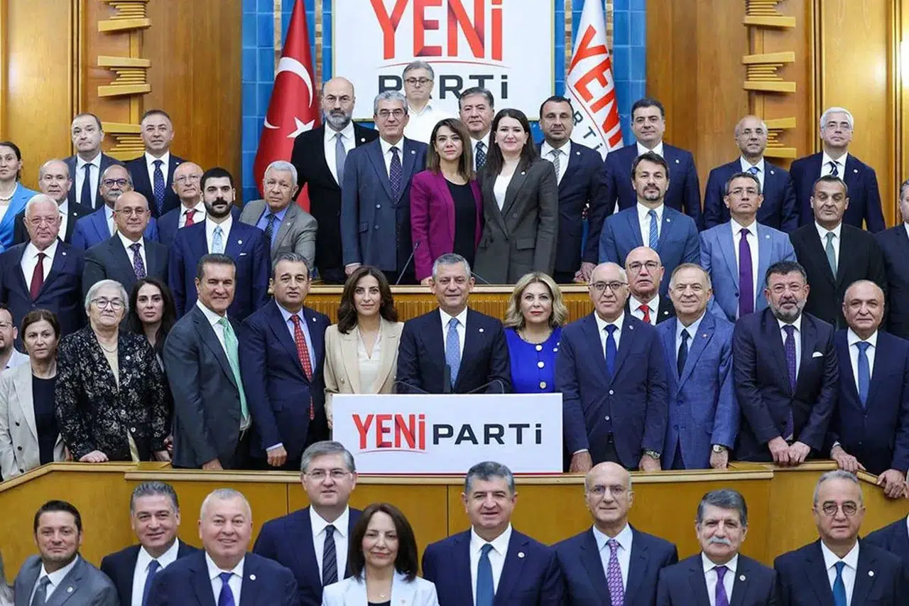 Yeni Parti’de Çerçeve Yasa kararı: 14 milletvekili 'hayır' diyecek
