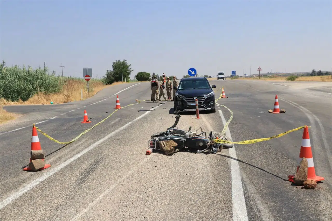 Kilis’te otomobil ile motosiklet çarpıştı: 1 kişi hayatını kaybetti