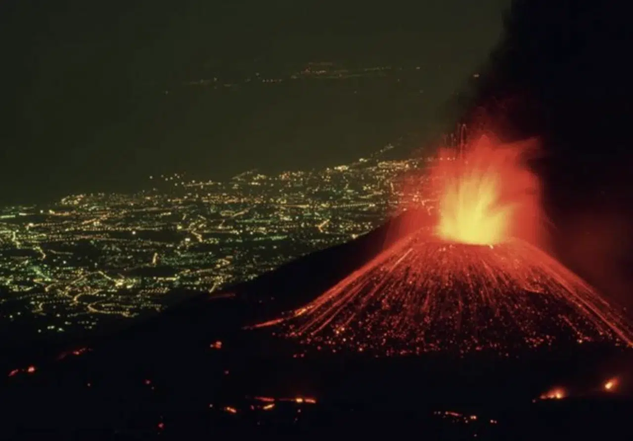 Hareketlilik gözleniyordu! Etna Yanardağı, yeni bir paroksismal evreye girdi