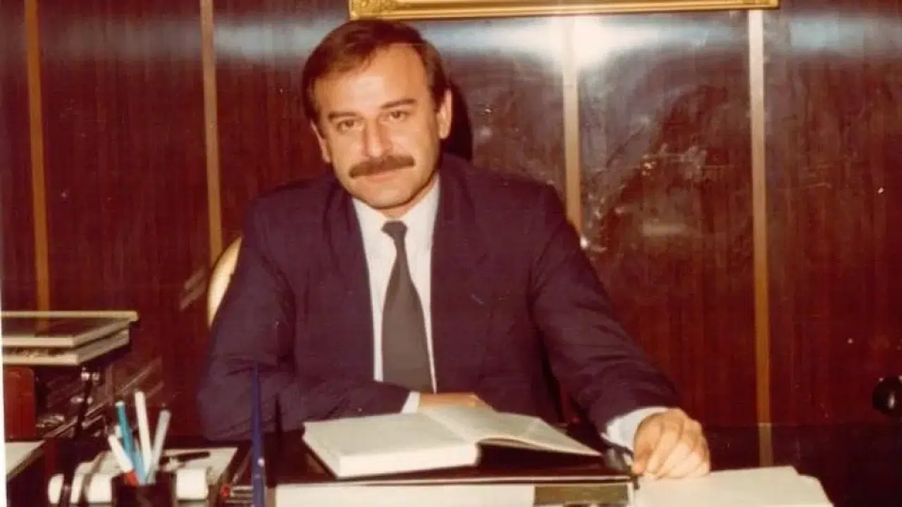 Eski CHP Genel Başkan Vekili Cevdet Selvi hayatını kaybetti