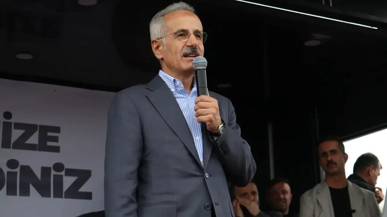 Bakan Uraloğlu: "Herkese hizmet etmeye devam edeceğiz"