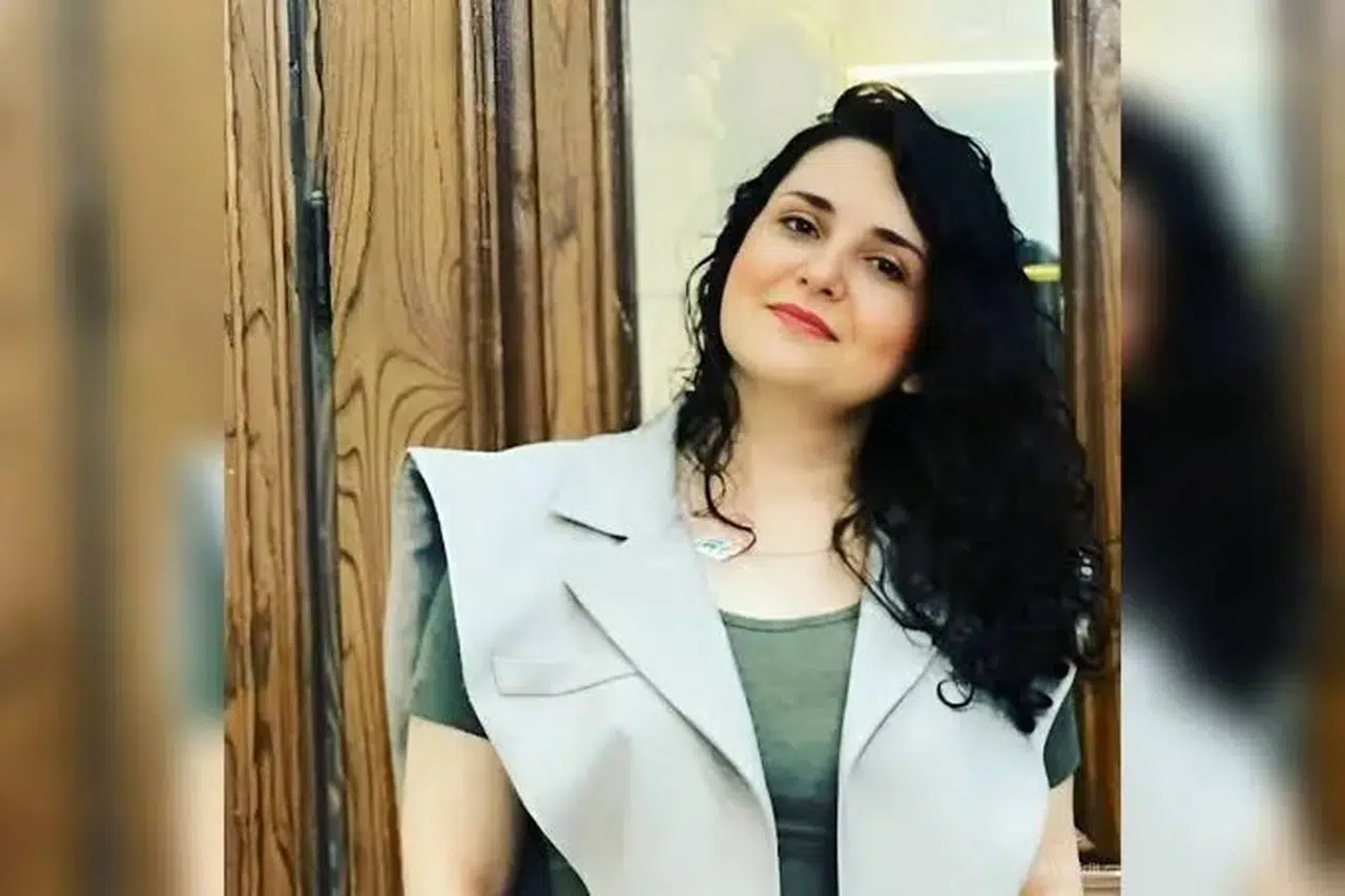 İranlı şarkıcı Hiva Seyfizade 4 yıl hapse mahkum edildi