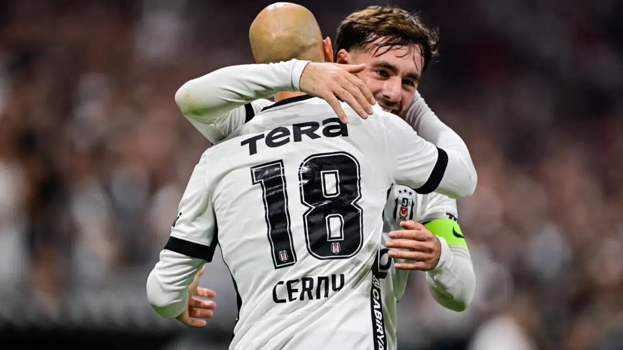 Beşiktaş sezona galibiyetle başladı: Cerny 3 puanı getirdi