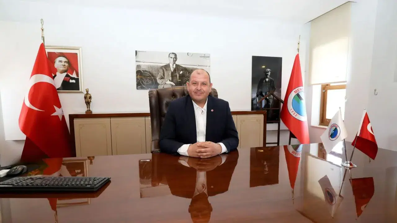 İçişleri Bakanlığı duyurdu: Menderes Belediye Başkanı İlkay Çiçek görevden uzaklaştırıldı