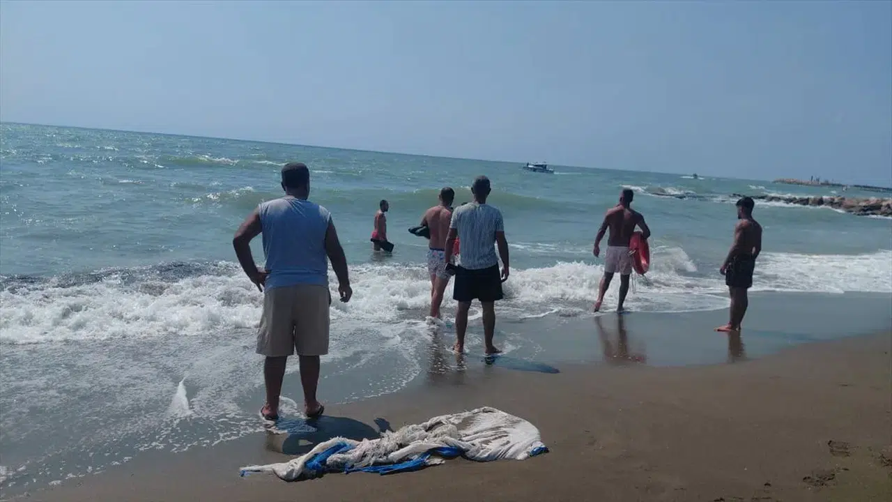 Hatay'da 13 yaşındaki çocuk denizde boğuldu