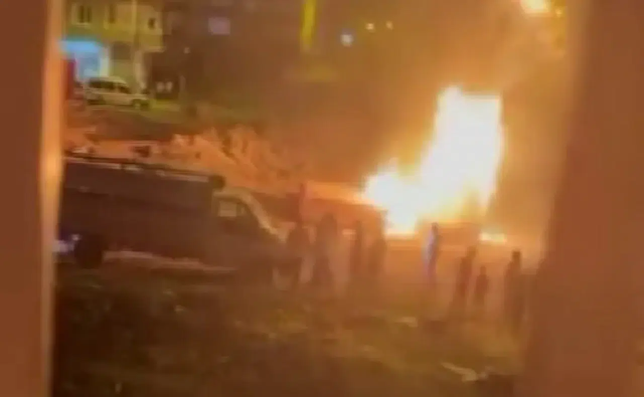 Diyarbakır'da sitede yangın paniği: Yangının nedeni araştırılıyor