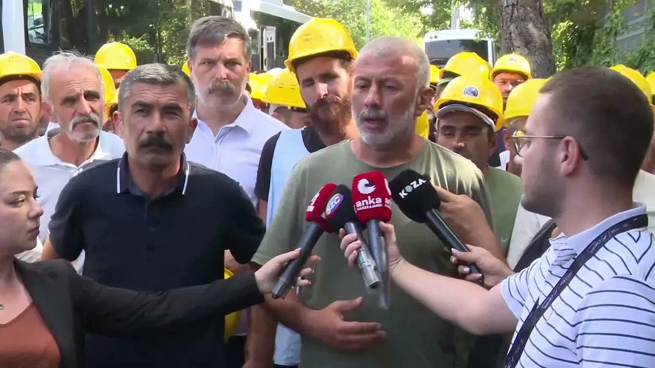 Enerji Bakanlığı önündeki eylemde 4 kişi gözaltına alındı