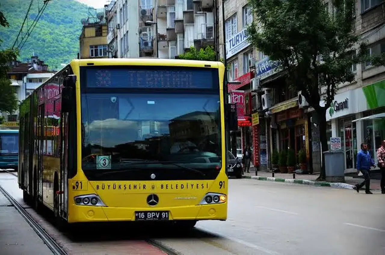 30 Ağustos Bursa'da otobüsler ücretsiz mi, BURULAŞ metro ve tramvay bedava mı?