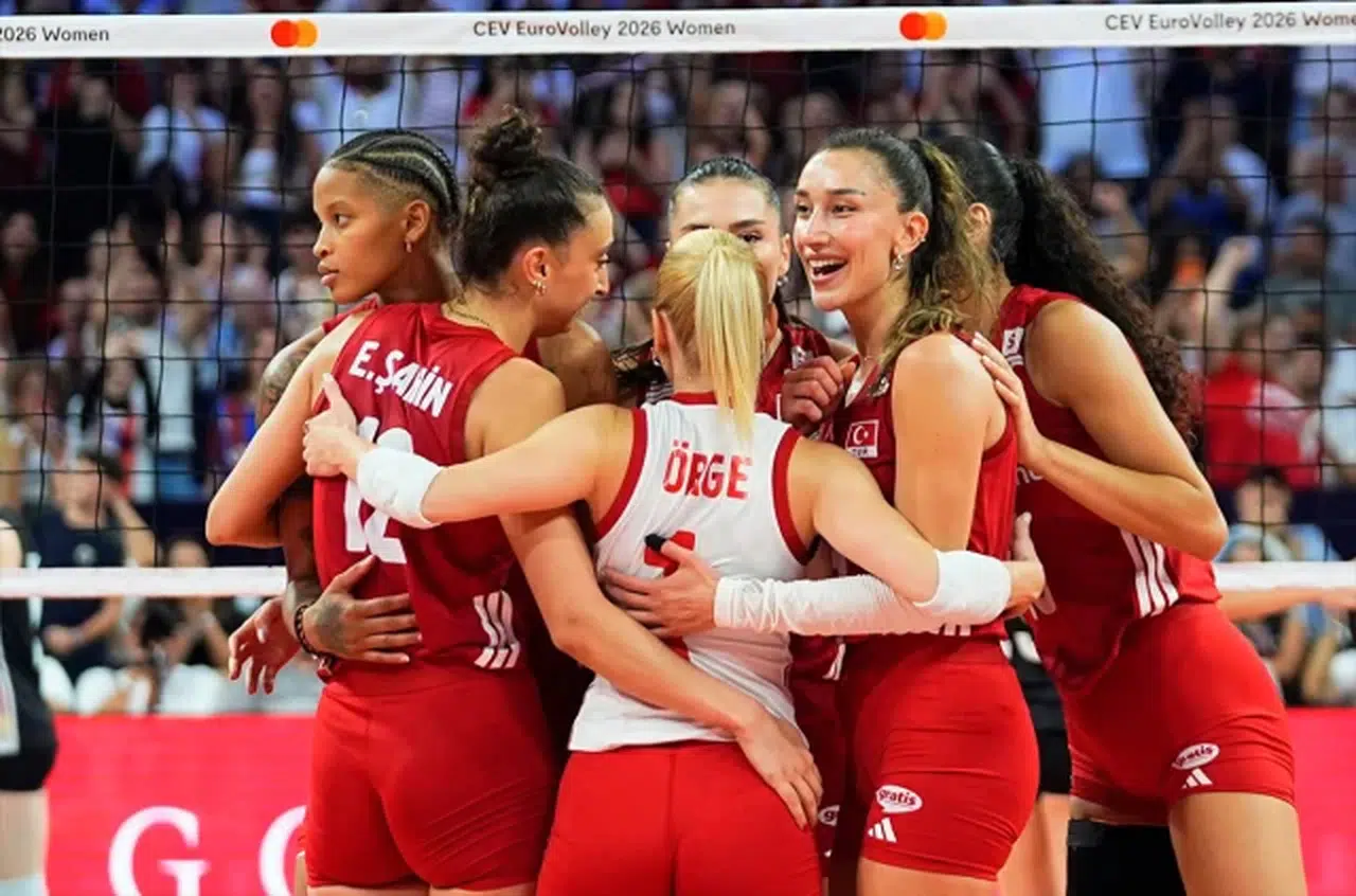 İlk set Türkiye’nin: Filenin Sultanları Almanya’yı 3-1 yendi