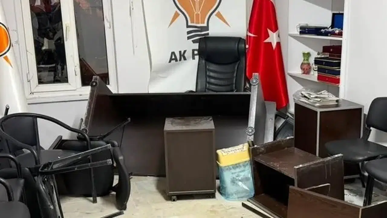 Kütahya'da AK Parti ilçe binasına saldırı şüphelisi gözaltında