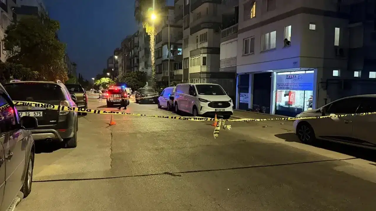 Antalya'da cadde ortasında rastgele ateş açtı: Şüpheli yakalandı