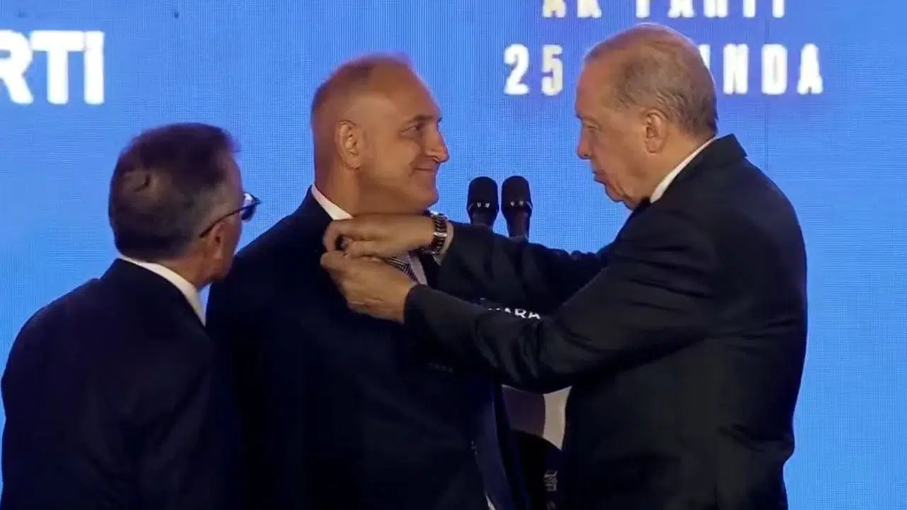 Ömer Karakaş kimdir ve neden istifa etti?