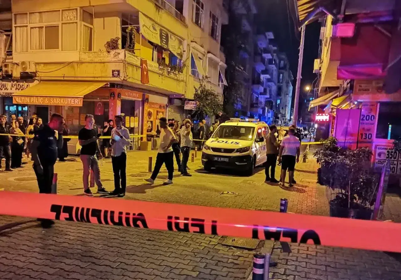 İzmir'de silahlı kavga: 1 kişi yaşamını yitirdi