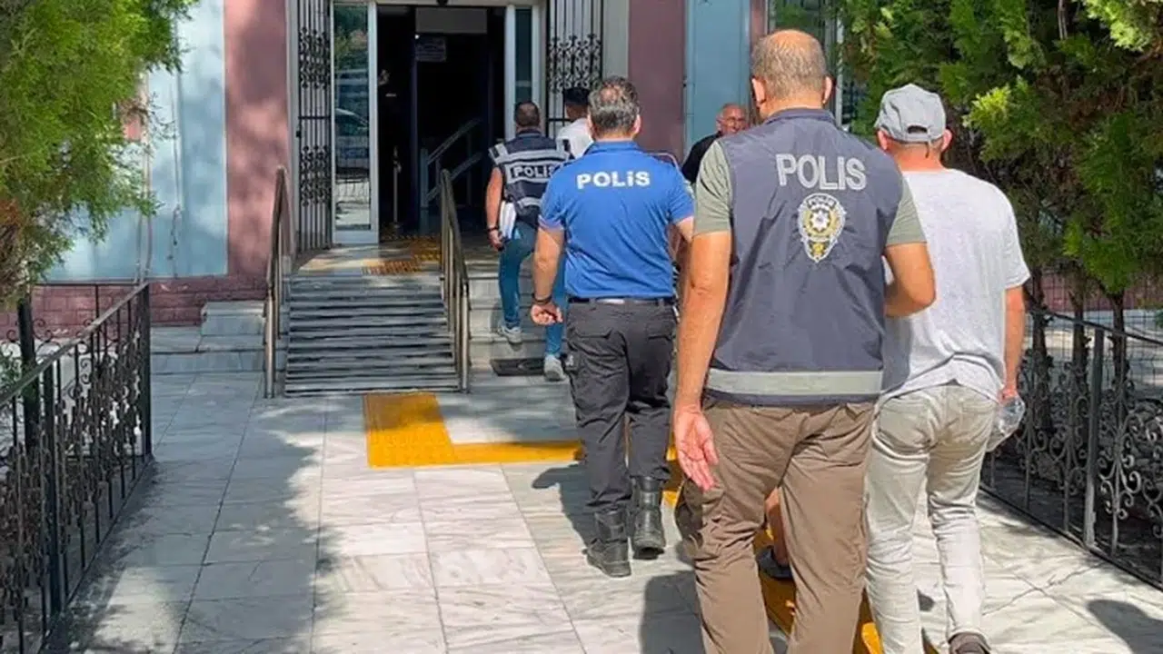 Balıkesir'de whatsApp grubu operasyonu: 7 şüpheli gözaltı
