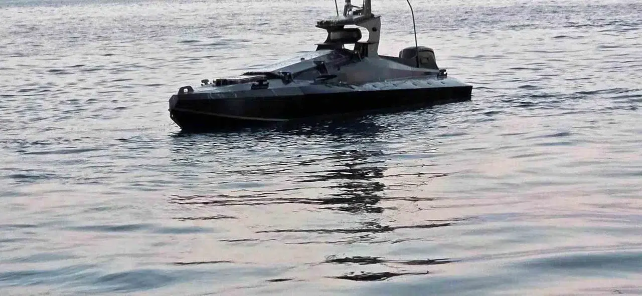 Romanya F-16 ile insansız deniz aracını imha etti