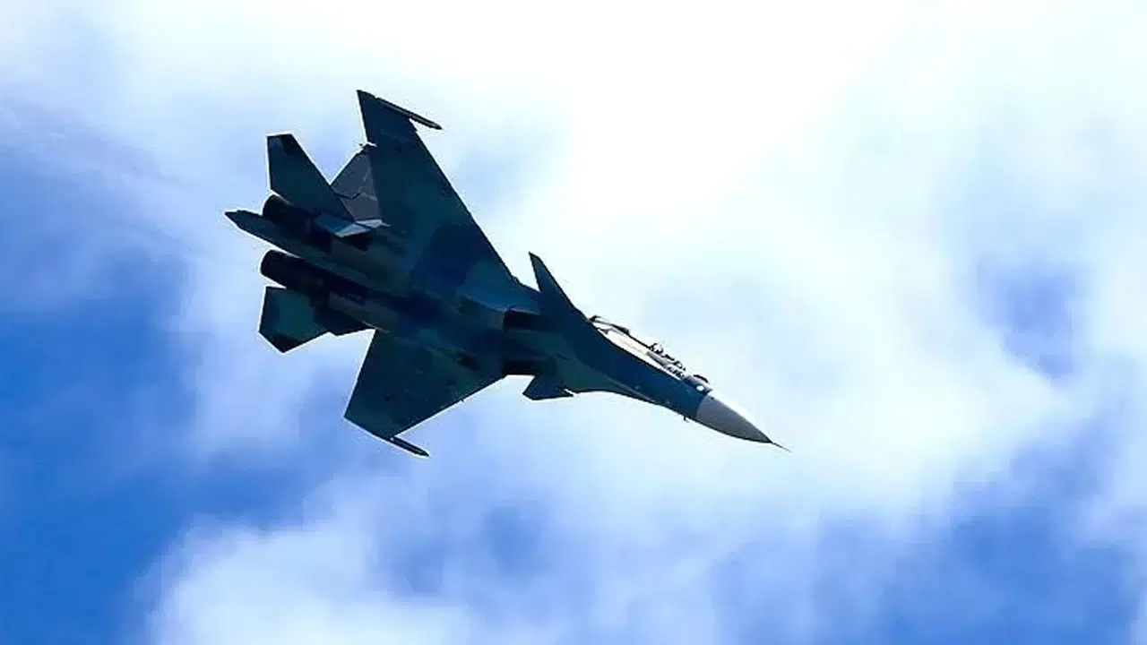 Güney Kore'de Rus askeri uçağı alarmı: Savaş jetleri havalandı