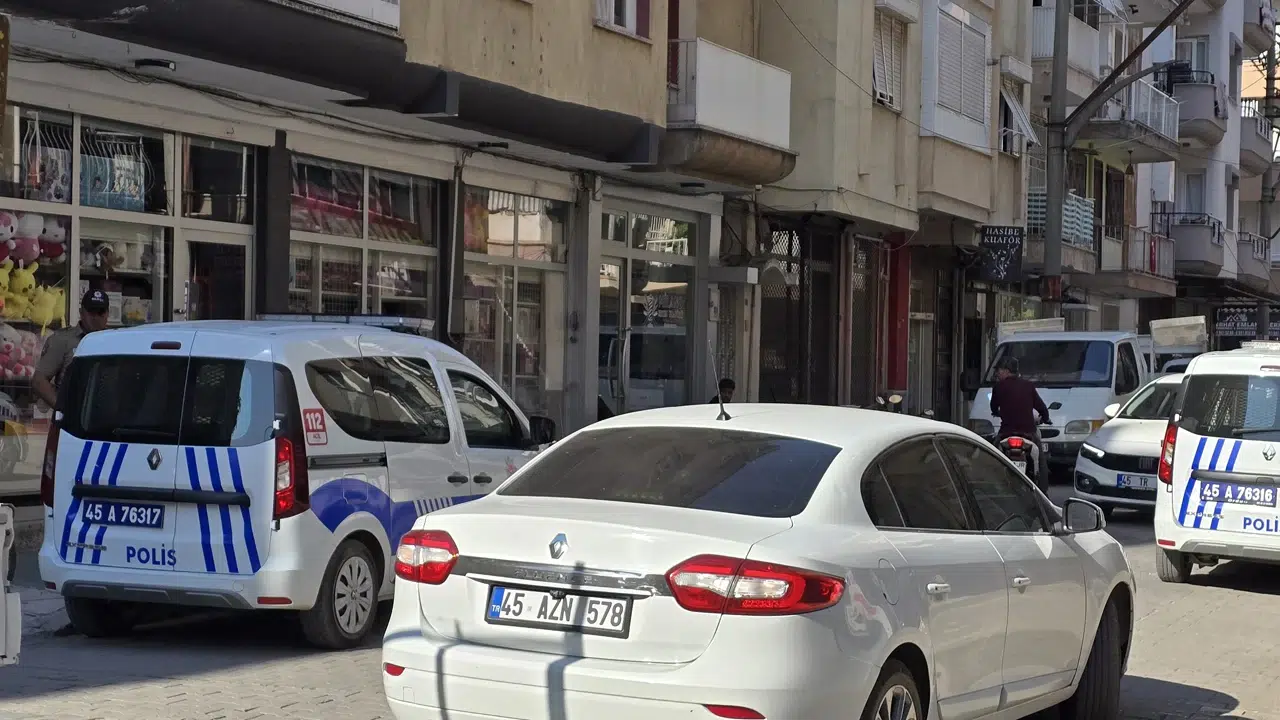 Manisa'da eşine şiddet uygulayan koca gözaltına alındı