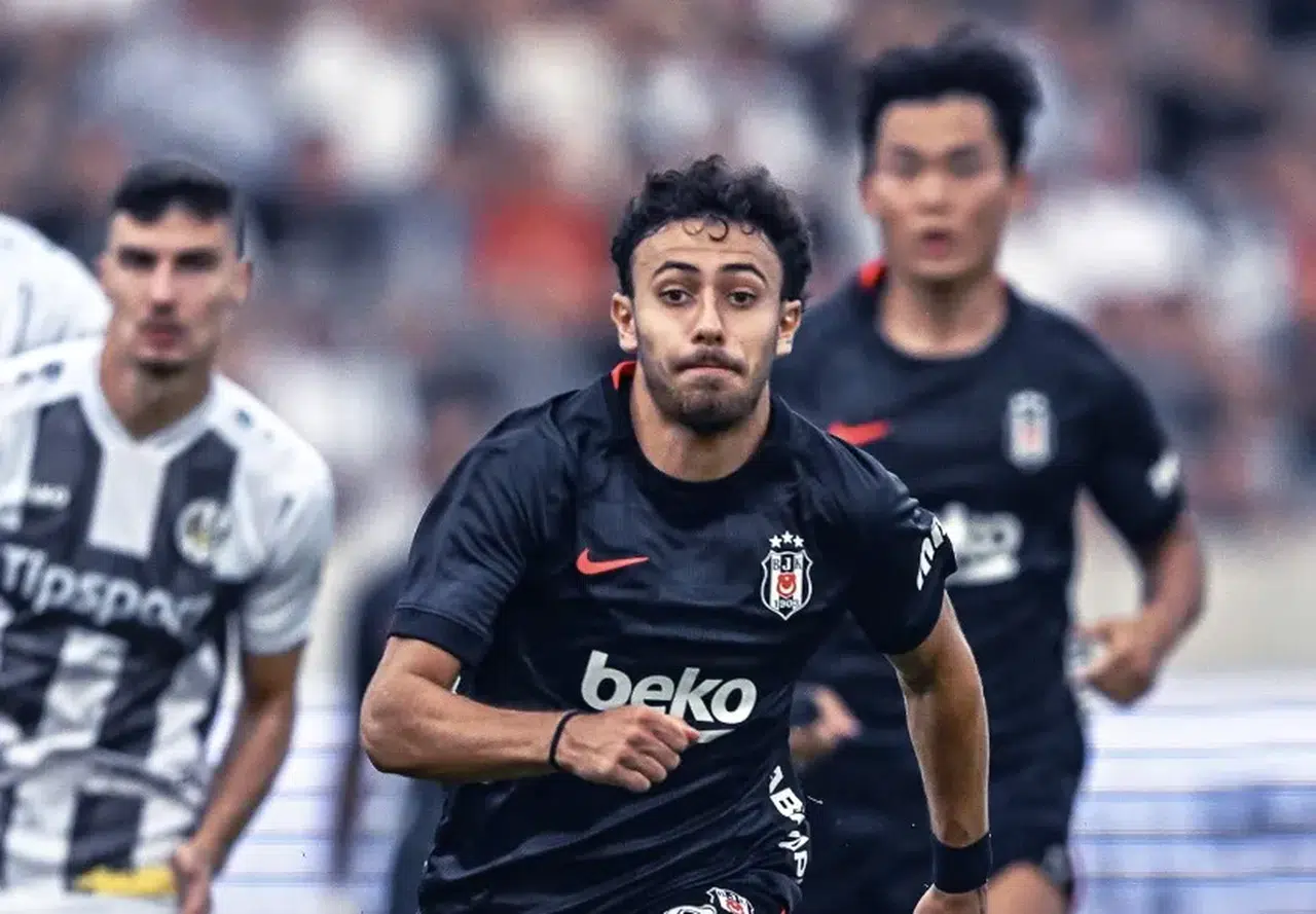 Beşiktaş-Hradec Kralove maçı hangi kanalda, nereden izlenir? Düdüğü çalacak hakemin yardımcıları ikiz kardeş çıktı