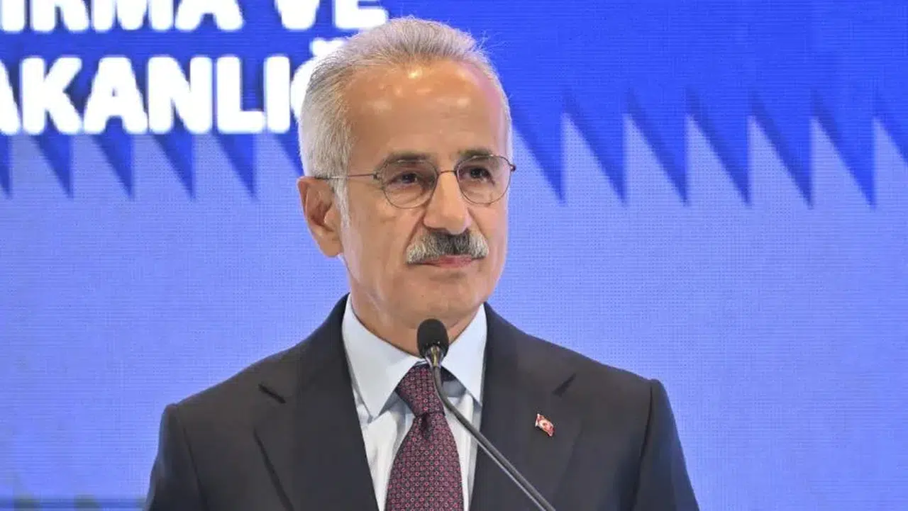 Bakan Uraloğlu’ndan Trabzon’a müjde: Temel atılıyor