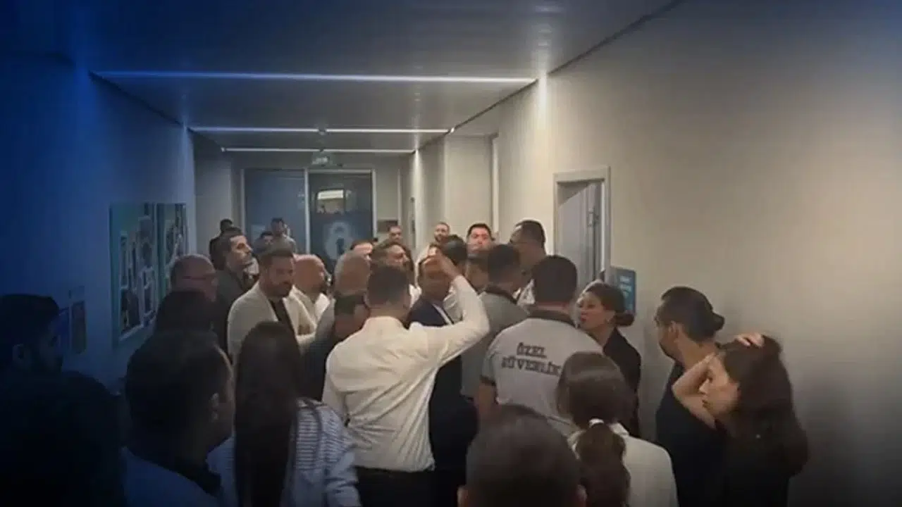 Üsküdar Belediyesi'nde başkanvekili seçiminde gerginlik