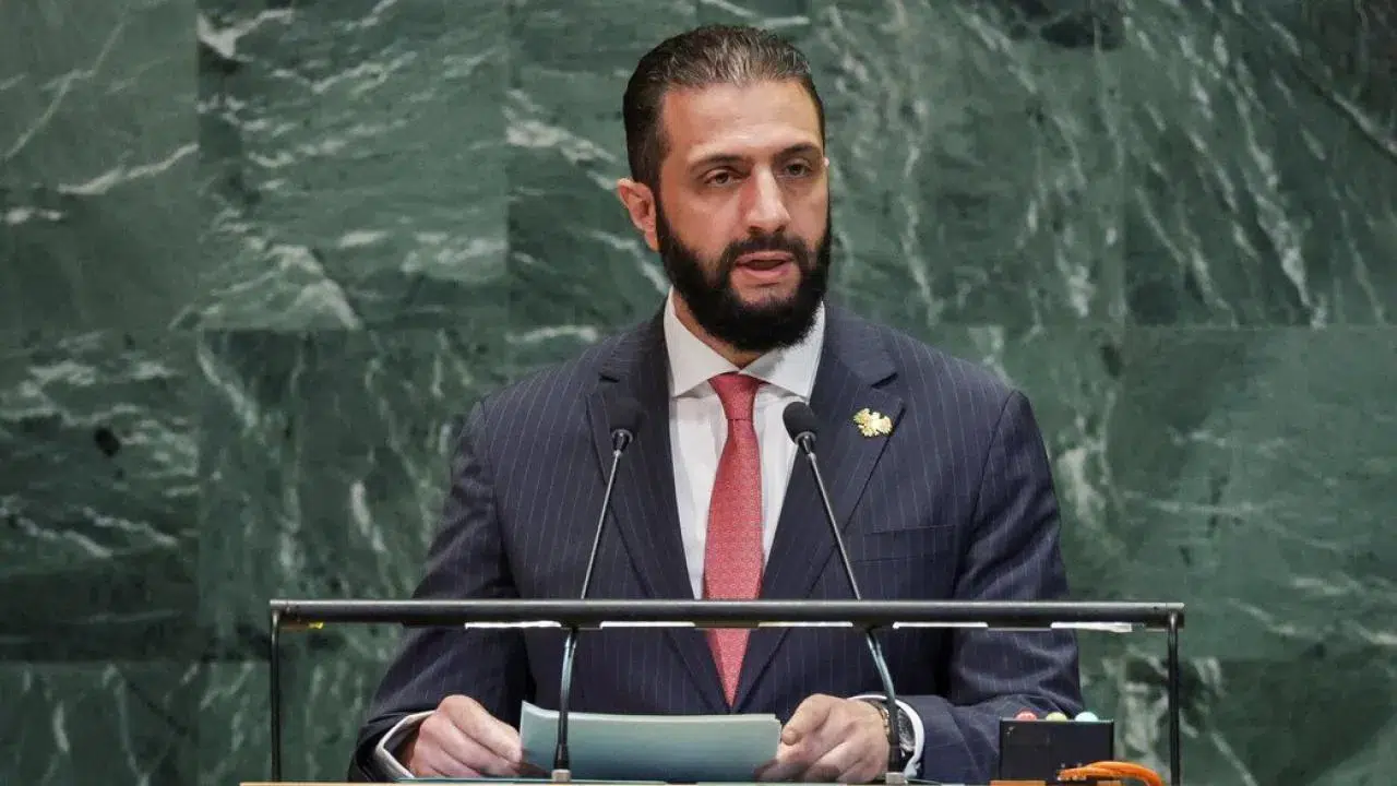 Şara'dan Golan açıklaması: "Suriye toprağı olarak kalmaya devam edecek"