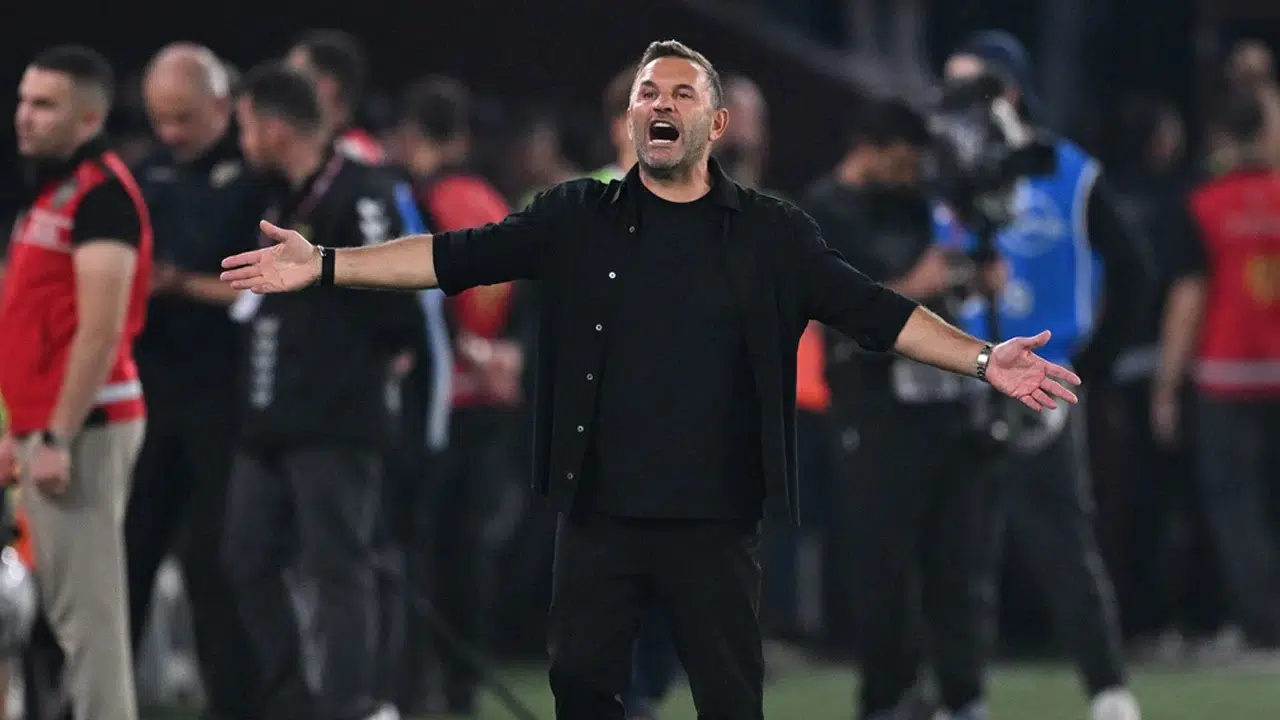 Okan Buruk'tan Kırmızı Kart Savunması: "Hakaret Etmedim!"