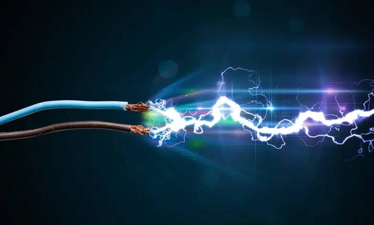 **Türkiye'nin Elektrik Kurulu Gücü Ağustos Ayı İtibarıyla 126.944 Megavata Ulaştı**