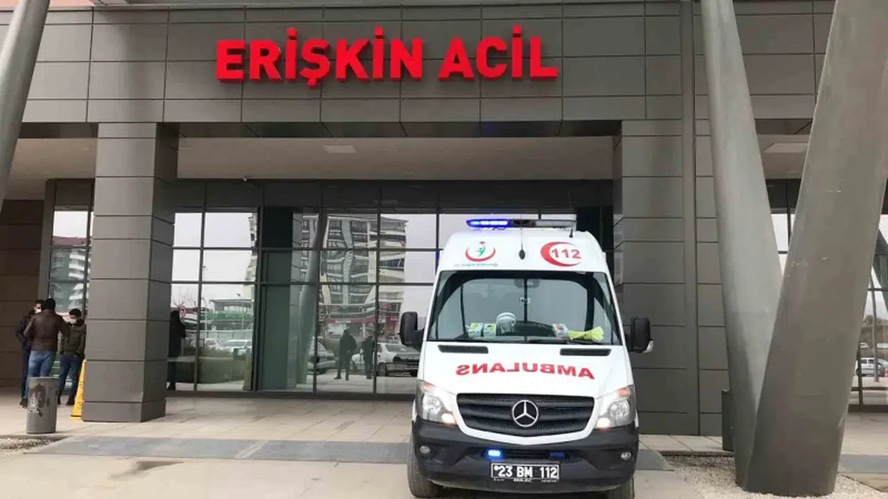 Elazığ’da polis memuruna çarpan sürücü tutuklandı: Polis memuru yaşamını yitirdi