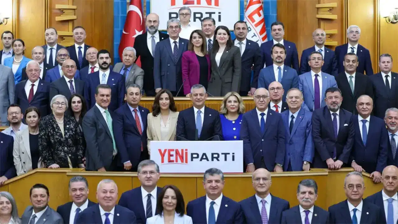 Yeni Parti'nin İsim Değişikliği İçin AYM'den Önemli Adım!