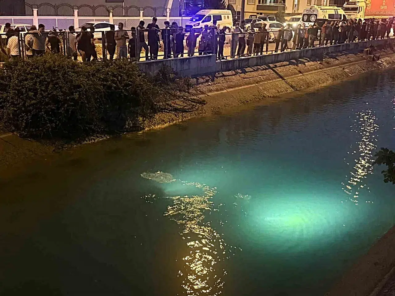 Mersin'de sulama kanalına giren çocuk yaşamını yitirdi