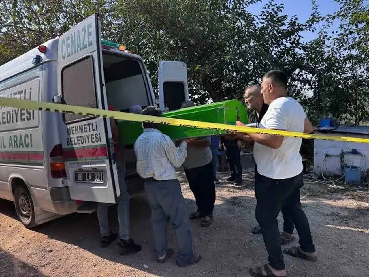 Osmaniye'de aile faciası: Oğlunu tahrayla öldürüp gelini ve torununu yaraladı