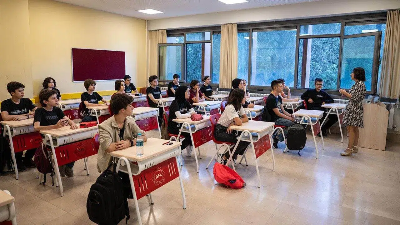Şubat tatili ne zaman 2027, okullarda sömestr kaç gün? MEB takvimi açıkladı!
