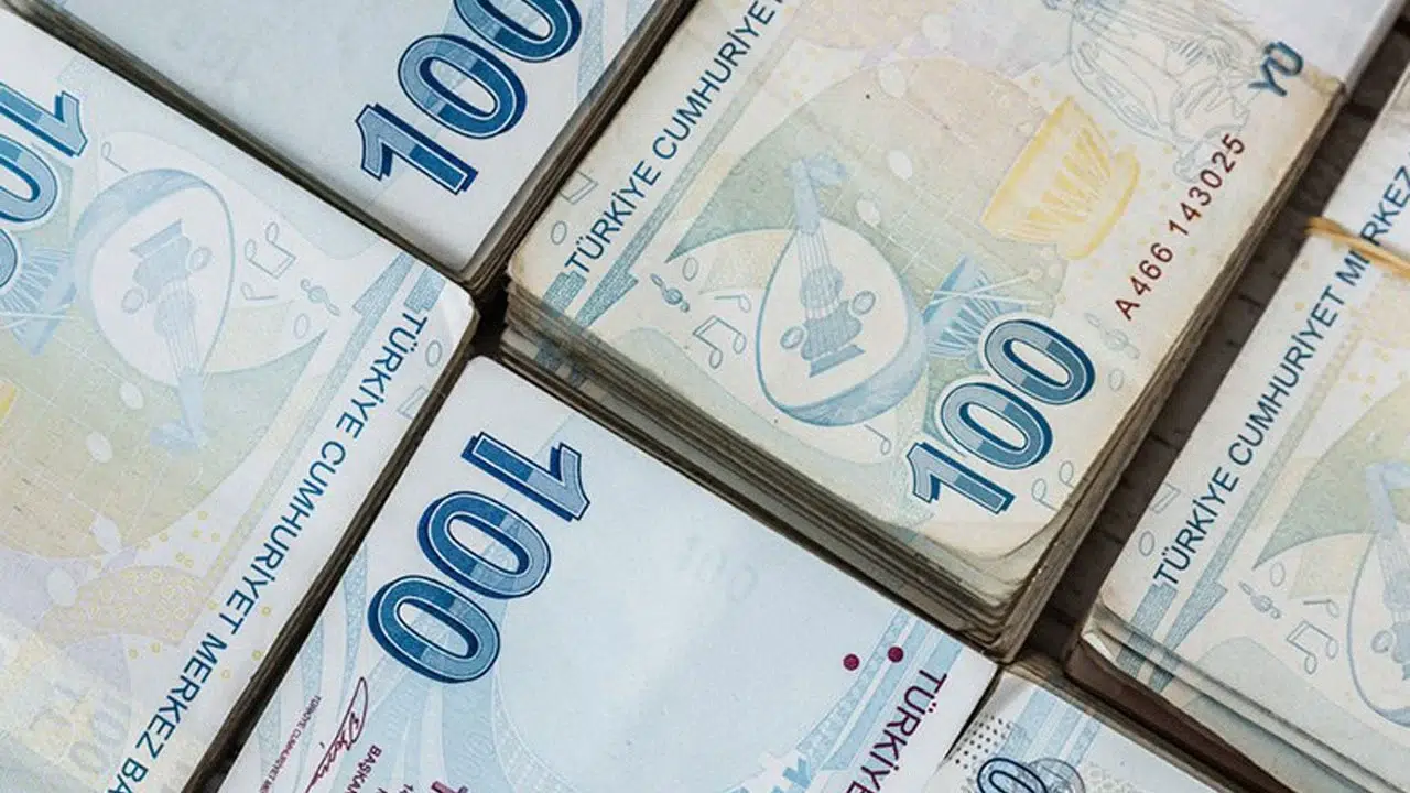 Bütçe ağustosta fazla verdi: 8 aylık açık 1,3 trilyon lirayı aştı