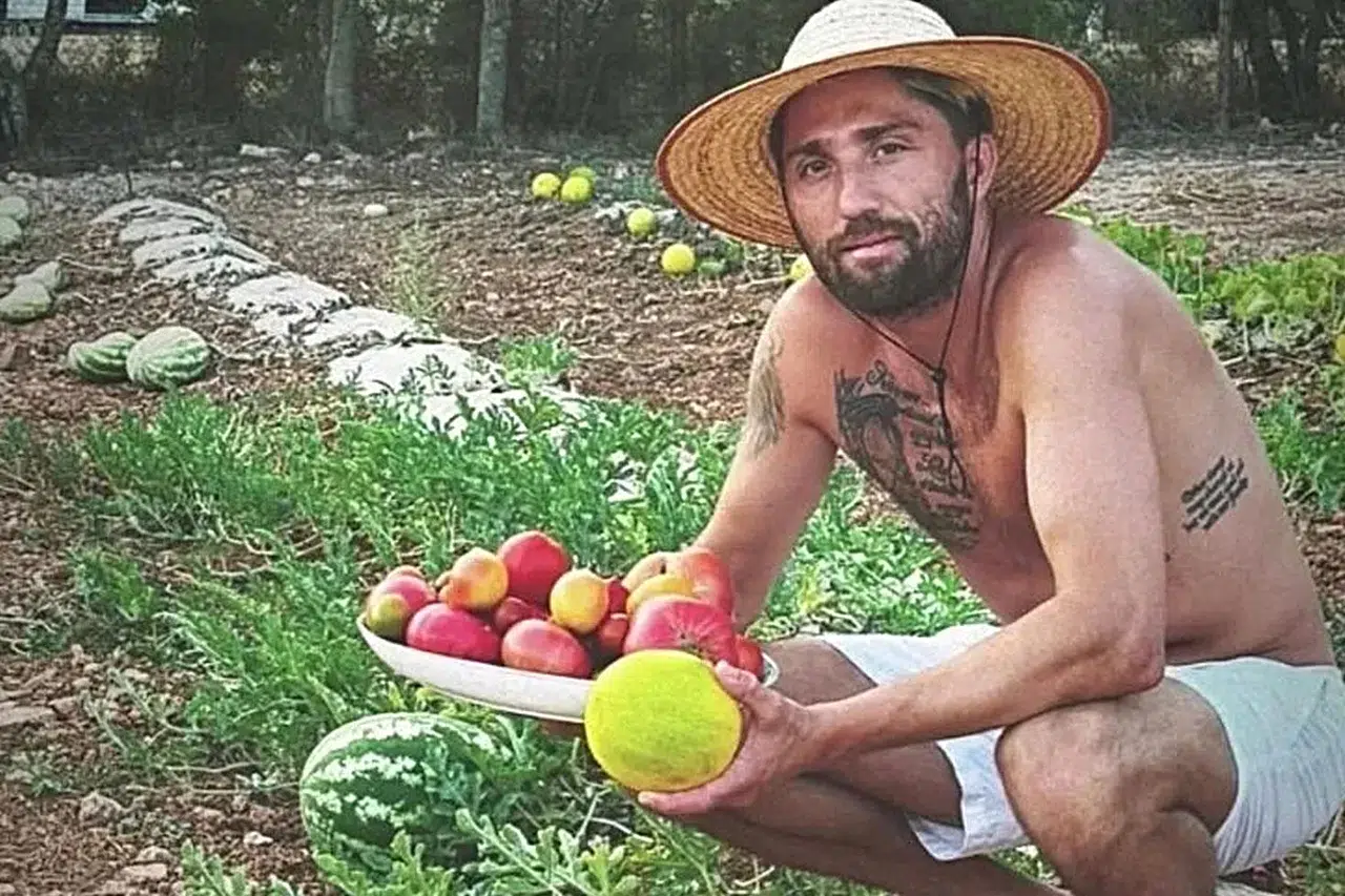 Futbolu bırakan Kevin Kampl bahçecilikle uğraşıyor