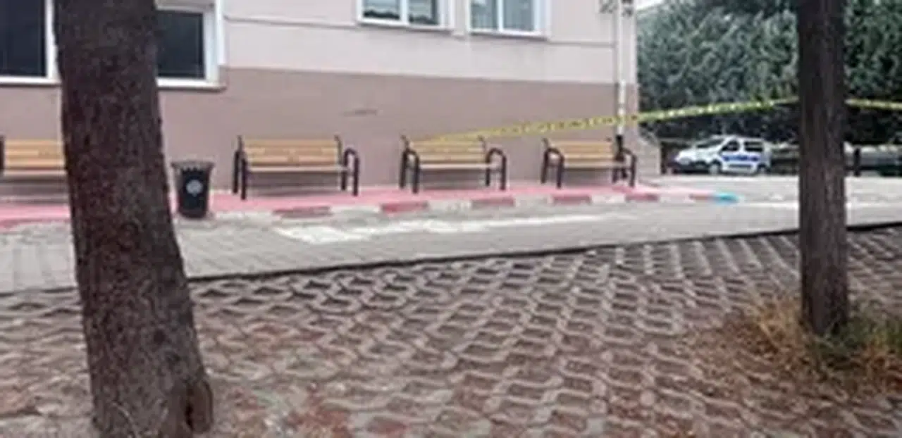 60 yaşındaki adam balkonunda hareketsiz halde bulundu