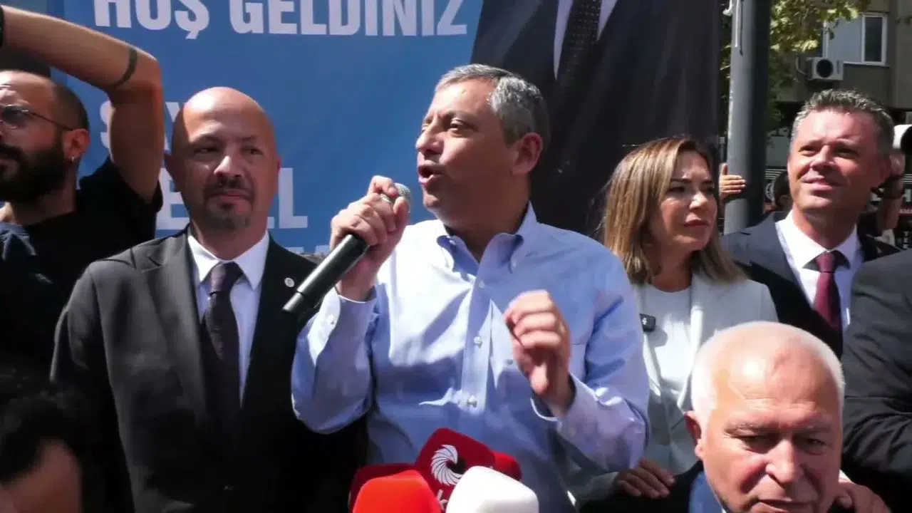 Özgür Özel Çorlu'da halk buluşmasında: "Milletin iktidarını kuracağız"