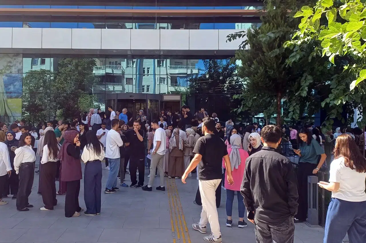 Doğu ve Güneydoğu'daki illerimizi sallayan deprem! AFAD şiddetini açıkladı