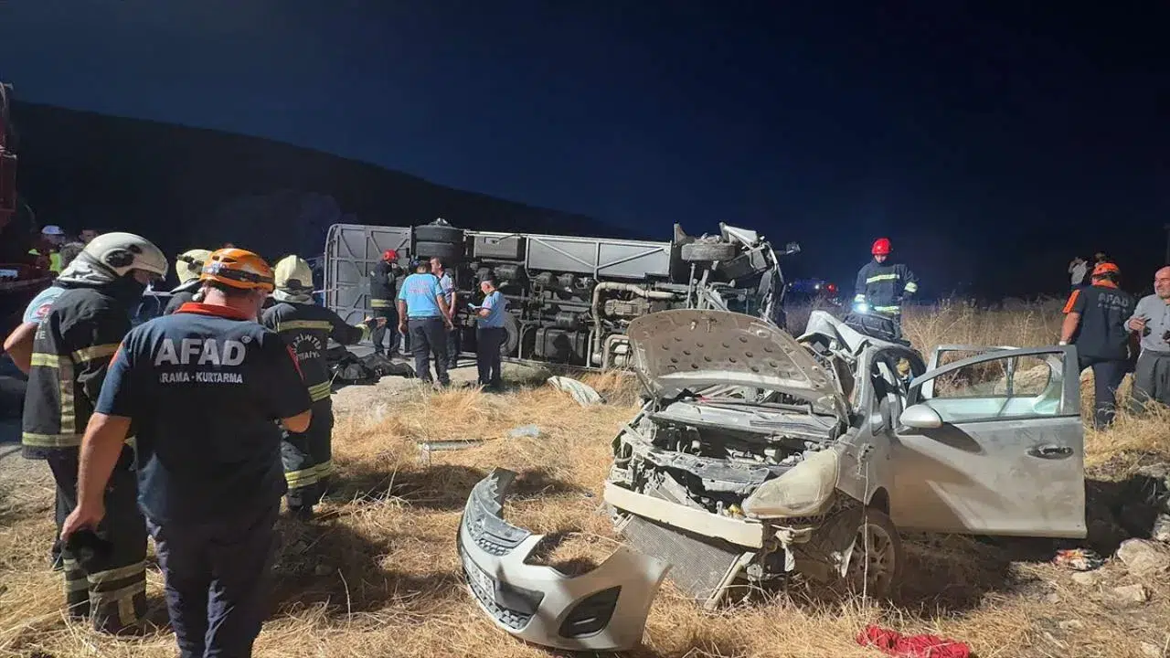 Gaziantep’te feci kaza: 2’si çocuk 7 kişi hayatını kaybetti