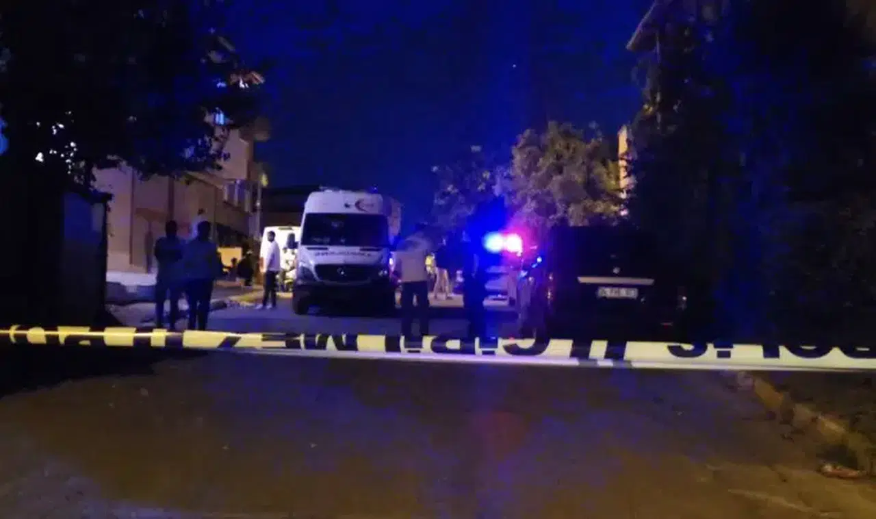 Sultanbeyli’de bıçaklı kavga: 3 şüpheli gözaltına alındı