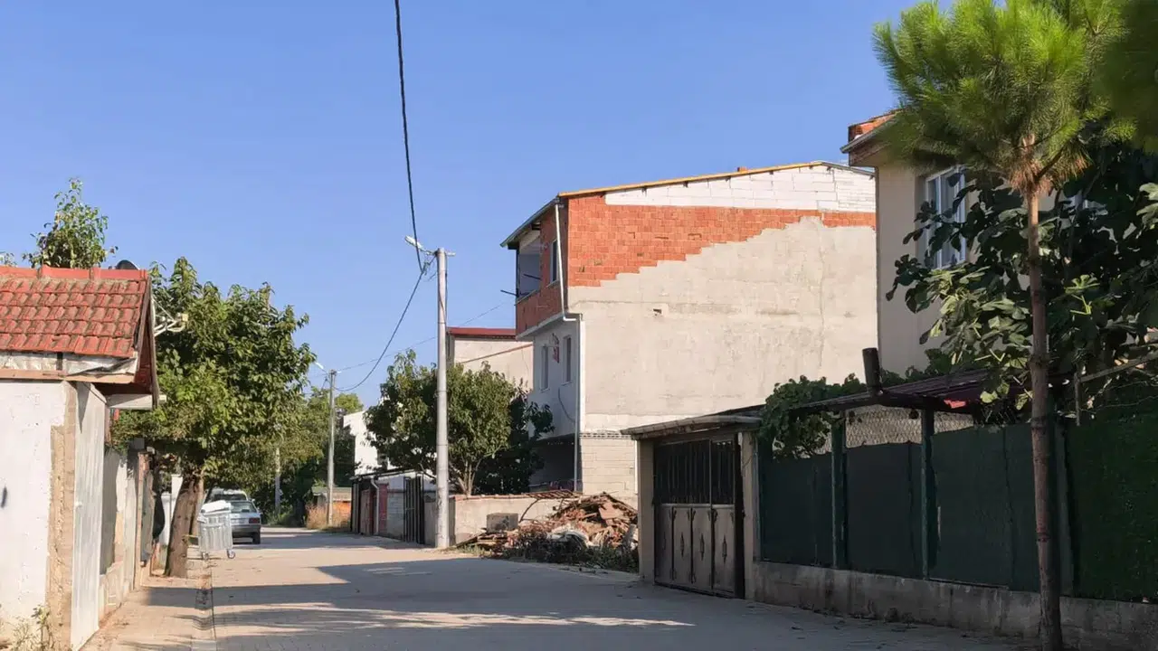 Bursa'da 3’üncü kattan düşen çocuk ağır yaralandı
