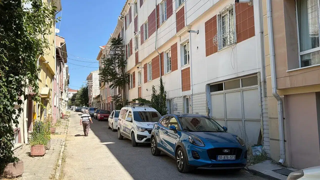 Eskişehir'de şüpheli ölüm: Evinde ölü bulundu