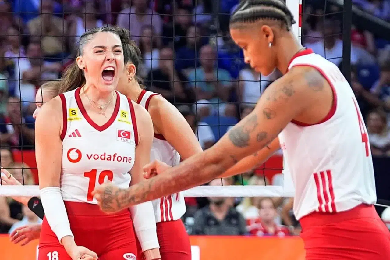 Filenin Sultanları yarı finalde: Rakip Sırbistan