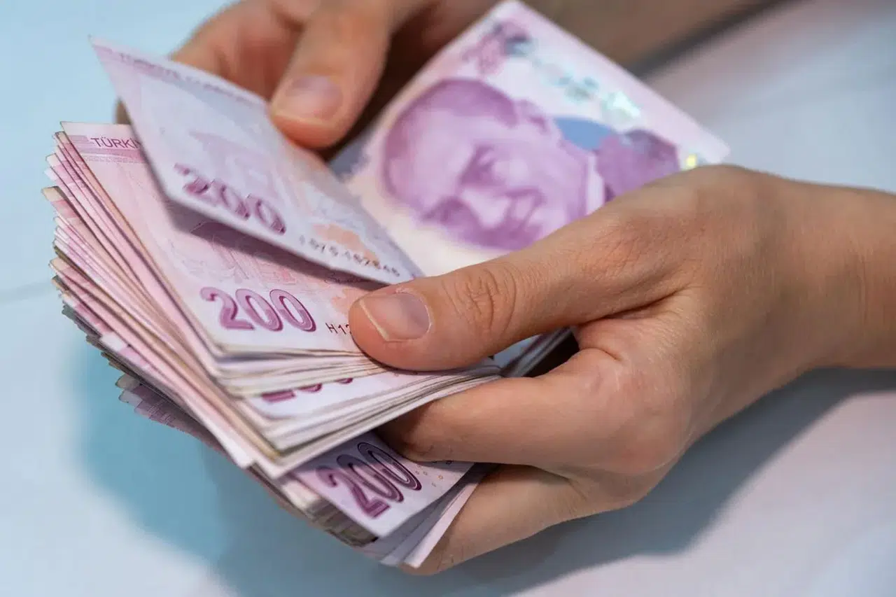 Araç sahiplerine kötü haber! Akaryakıta tarihi bir zam daha geliyor