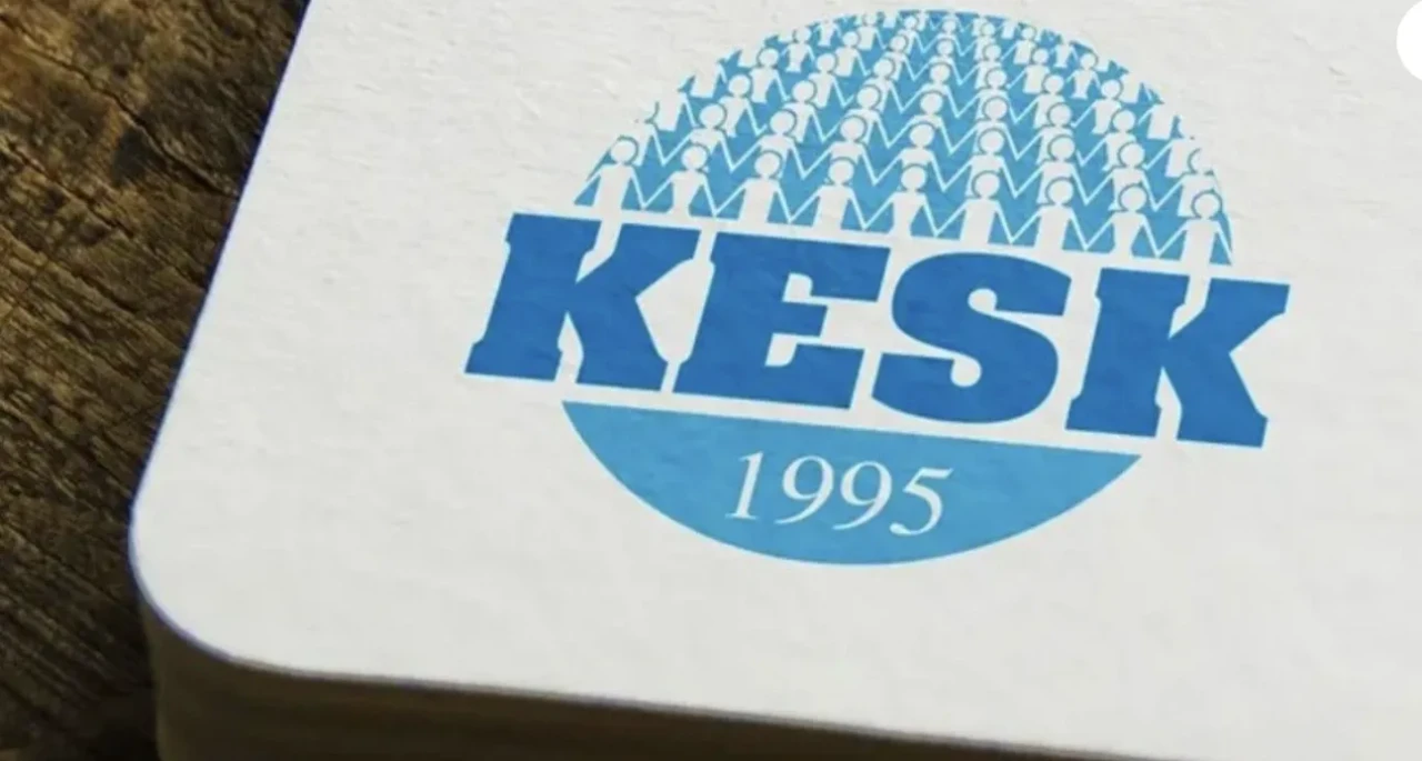 KESK’ten Bakanlık önünde ek zam talebi: 'Gerçek pazarlık masası kurulsun'