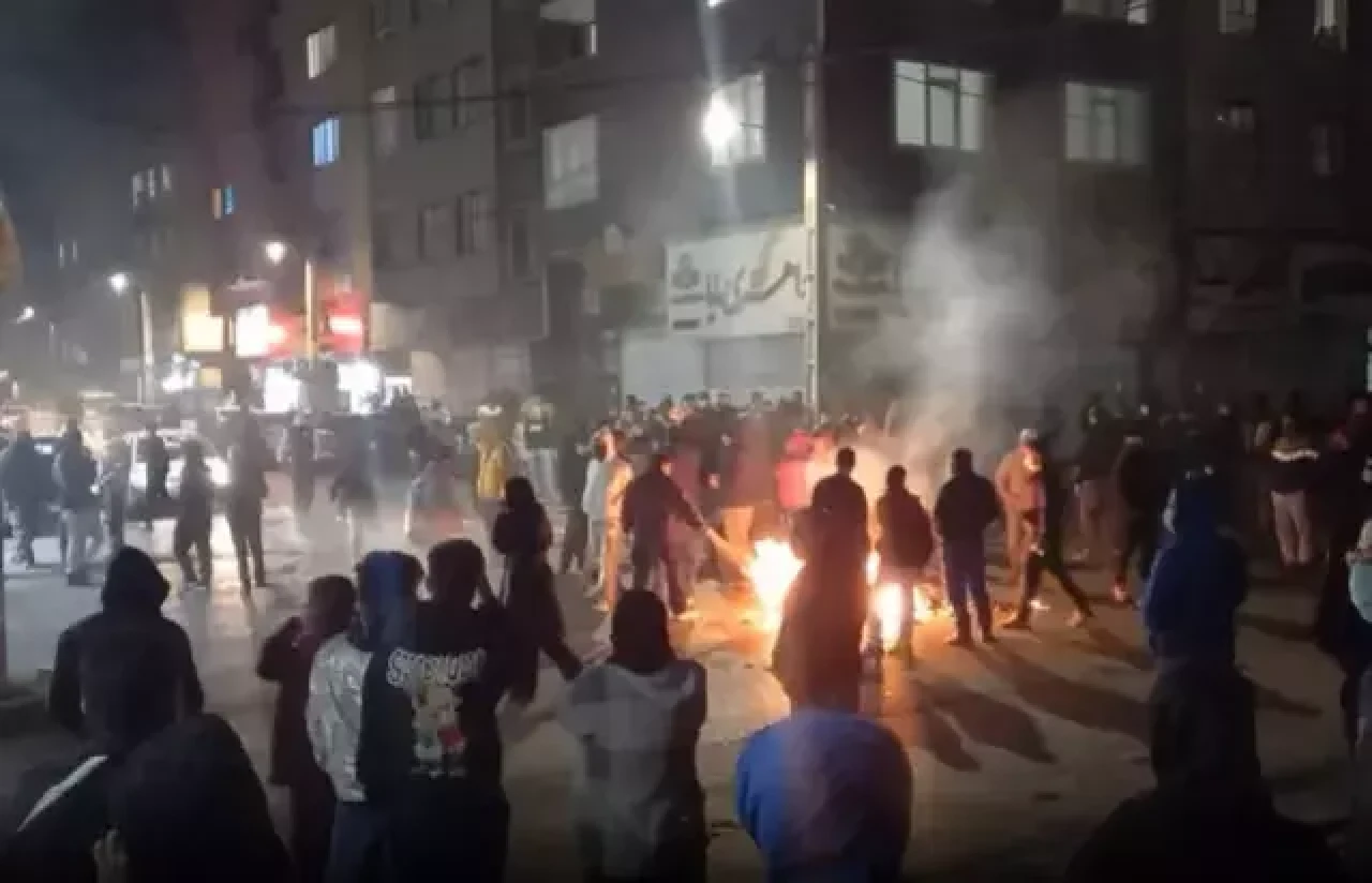 İran'daki protestolarda ölü sayısı 500'ü aştı! Tahran'dan ABD'ye sert tehdit