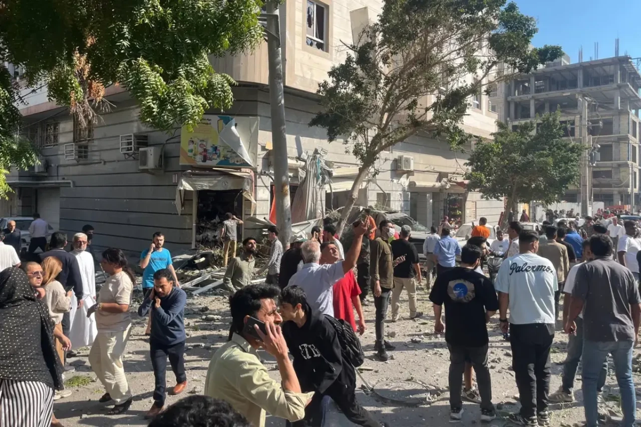 İran'ın güneyindeki Bender Abbas'ta binada patlama: Suikast iddiası yalanlandı