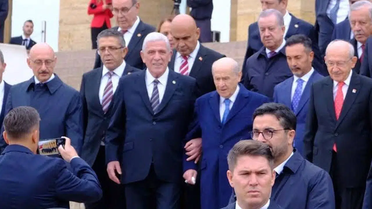 İYİ Parti'de Bahçeli tartışması büyüyor: Erhan Usta'dan Müsavat Dervişoğlu'na yeni yanıt