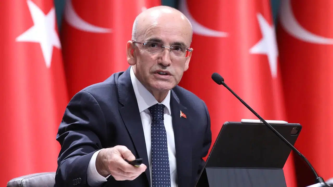 Bakan Şimşek, Ödemeler Dengesi Raporunu Açıkladı: Ekonomik Gelişmelerin Ardındaki Gerçekler Ortaya Kondu