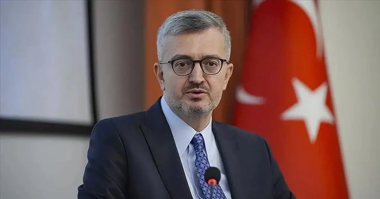 Burhanettin Duran TRT Geleceğin İletişimcileri Ödül Töreni'nde konuştu: "İletişimin yüzyılı için çalışıyoruz"