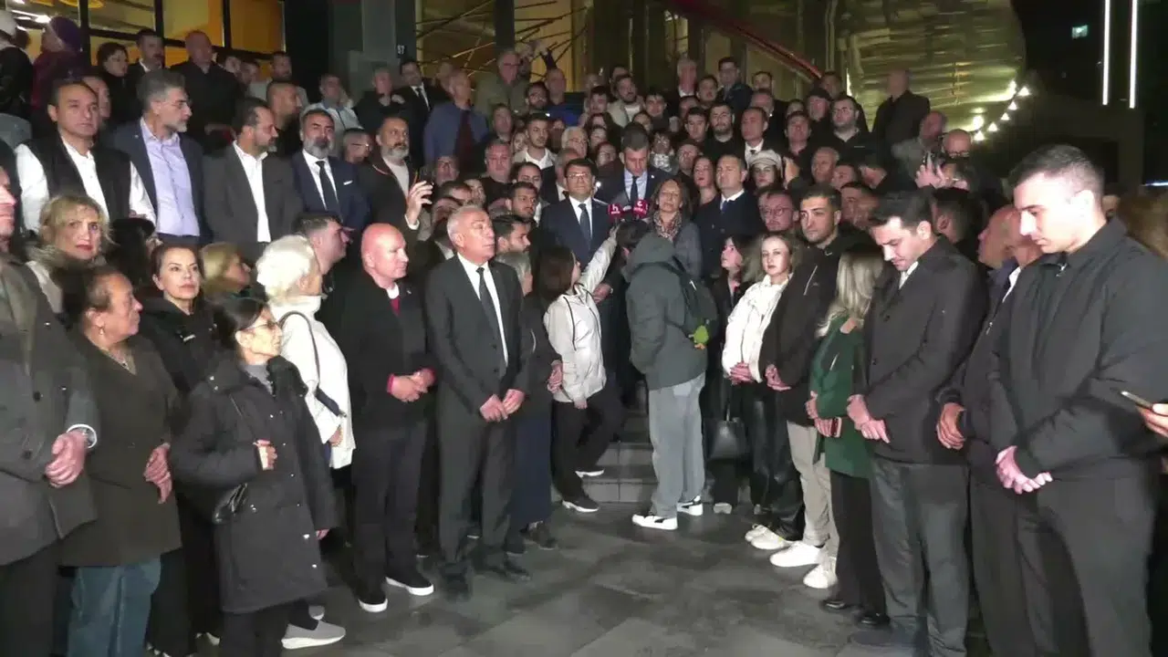 YENİ Parti'den Halk TV'ye destek ziyareti